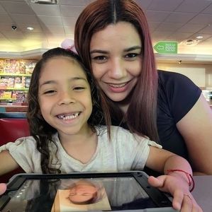 Meet your Posher, Ester